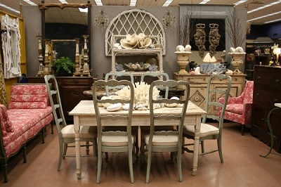 Photo by Doug Stanley and Krista Luter Courtesy of The Fort Worth Show of Antiques and Art