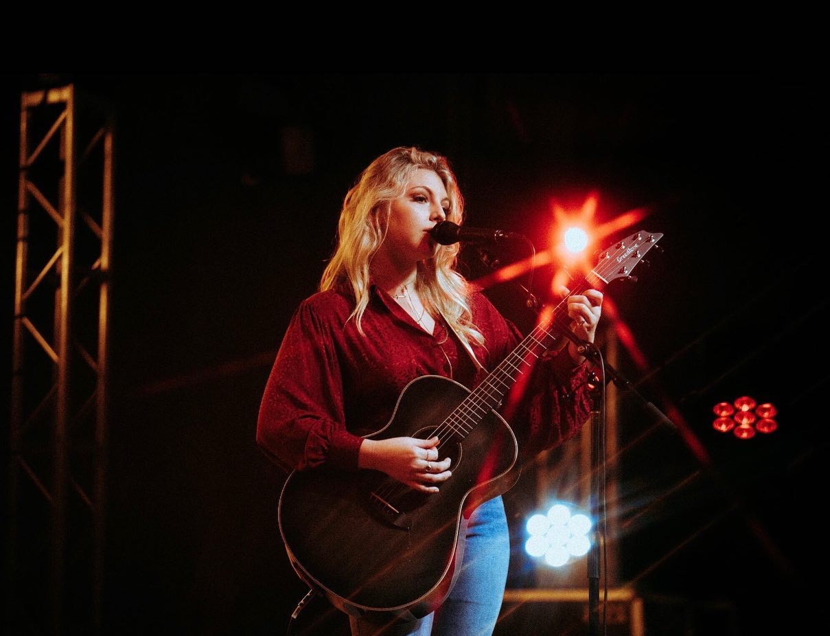 Sophia Annello performing at The Rustic in Dallas. Photo: Courtesy Sophia Annello