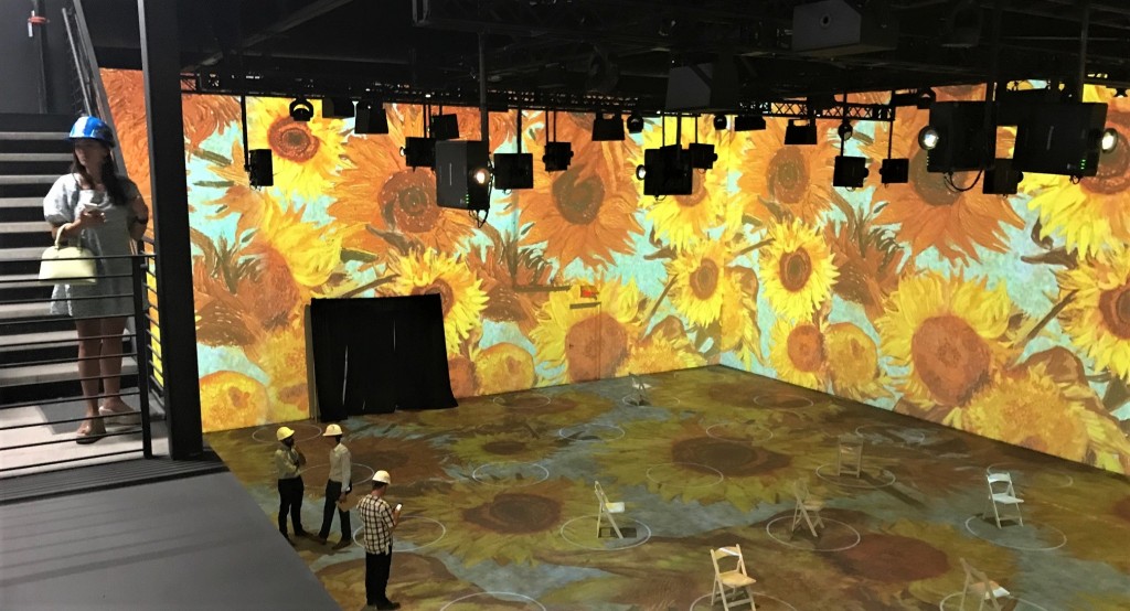 First Looks At Dallas' First Immersive Van Gogh Show | Art&Seek | Arts, Music, Culture for North ...